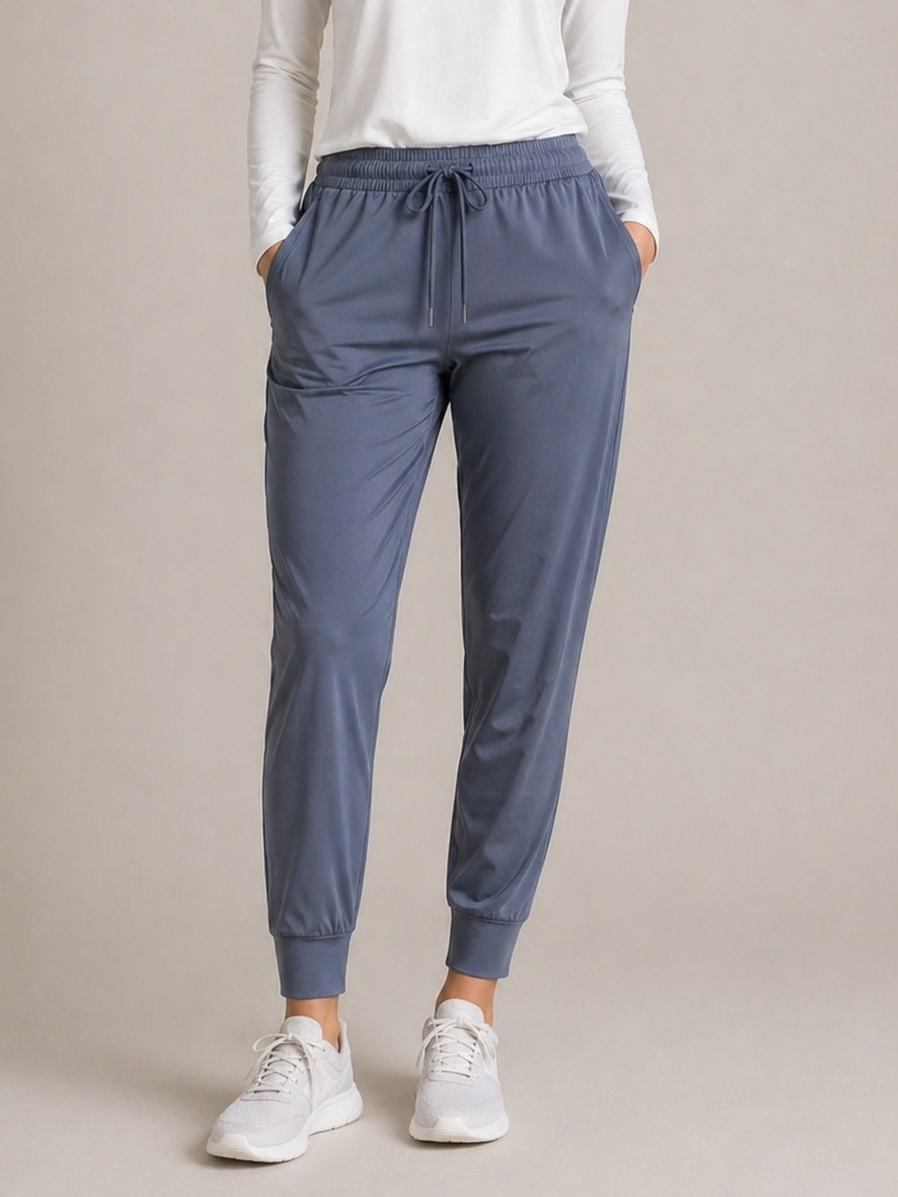 Eddie Bauer Women’s Departure Stretch Mid-Rise Jogger Pants
